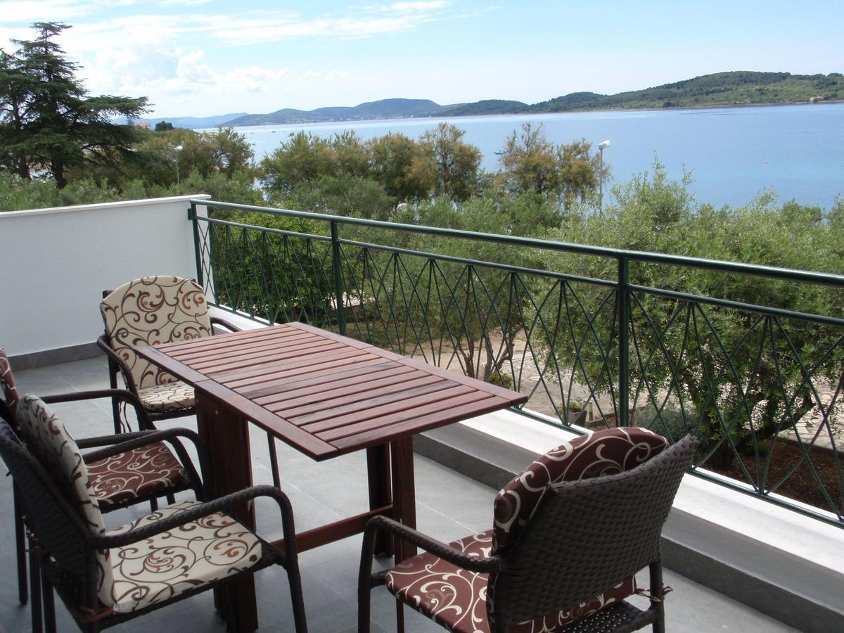 Apartments Milka Vodice Exterior photo
